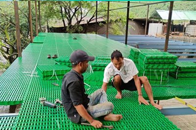goat-slatted-floor